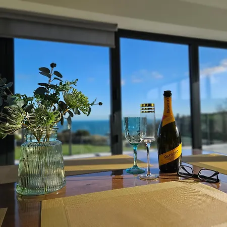 Mayflower, Seaview, Modern, 6 Beds * Mevagissey